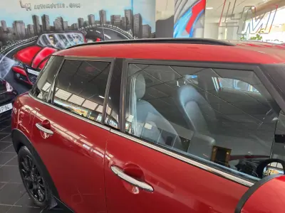MINI 5 Portas 2017 - 13250 EUR, 135000 km - 135000km - foto 6 de 11