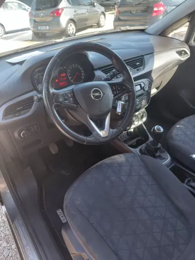 Opel Corsa 2019 - 10900 EUR, 70000 km - AUTO.MOTO.pt - 70000km - foto 3 de 12
