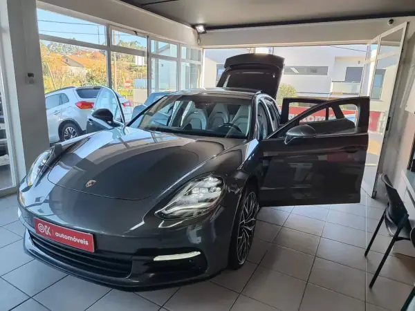 Porsche Panamera 2017 - 67750 EUR, 99900 km - AUTO.MOTO.pt - 99900km - foto 19 de 46