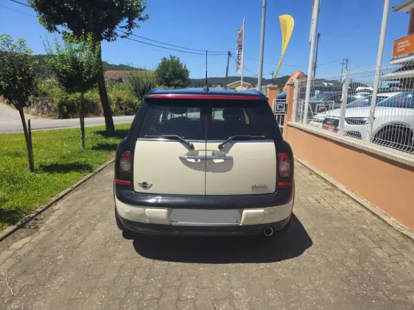 MINI Clubman 2010 - 7990 EUR, 154000 km - AUTO.MOTO.pt - 154000km - foto 5 de 11