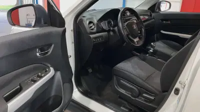 Suzuki Vitara 2015 - 13990 EUR, 198224 km - AUTO.MOTO.pt - 198224km - foto 5 de 10