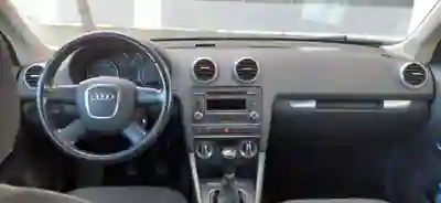 Audi A3 2010 - 6500 EUR, 195000 km - AUTO.MOTO.pt - 195000km - foto 4 de 7