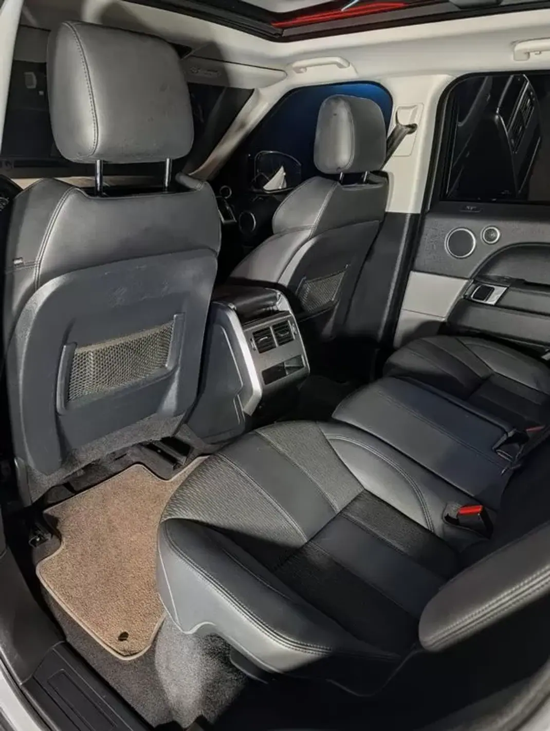 Land Rover Range Rover Sport 2018 - 47900 EUR, 107438 km - AUTO.MOTO.pt - 107438km - foto 15 de 17