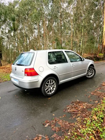 Volkswagen Golf 2001 - 4990 EUR, 358400 km - AUTO.MOTO.pt - 358400km - foto 9 de 23