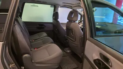 SEAT Alhambra 2005 - 7500 EUR, 299890 km - AUTO.MOTO.pt - 299890km - foto 41 de 57
