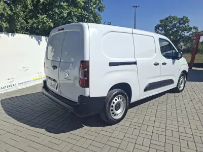 Peugeot Partner 2022 - 14850 EUR, 98726 km - AUTO.MOTO.pt - 98726km - foto 20 de 40