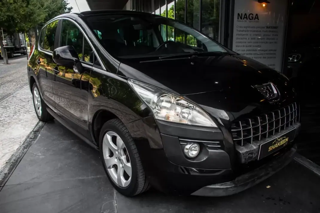 Peugeot 3008 2010 - 7490 EUR, 200623 km - AUTO.MOTO.pt - 200623km - foto 12 de 36