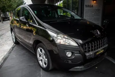 Peugeot 3008 2010 - 7490 EUR, 200623 km - AUTO.MOTO.pt - 200623km - foto 12 de 36