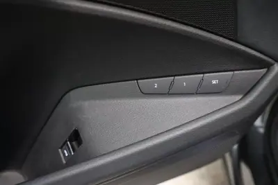 Audi e-tron 2023 - 45000 EUR, 106568 km - AUTO.MOTO.pt - 106568km - foto 6 de 36