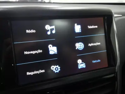 Peugeot 2008 2019 - 11250 EUR, 90000 km - AUTO.MOTO.pt - 90000km - foto 31 de 32