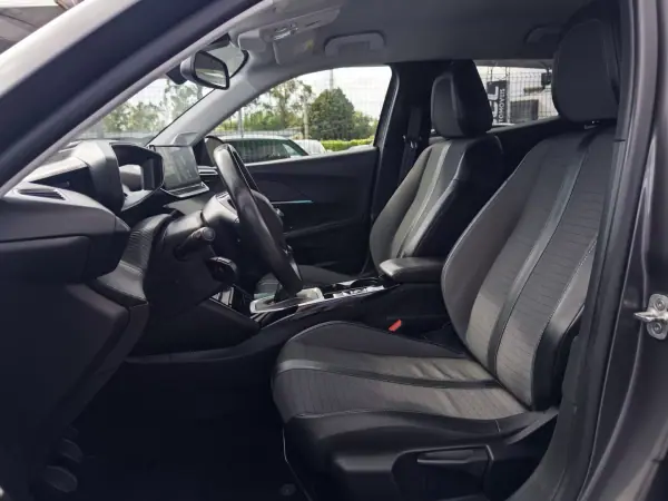 Peugeot 2008 2021 - 17990 EUR, 146000 km - AUTO.MOTO.pt - 146000km - foto 18 de 38
