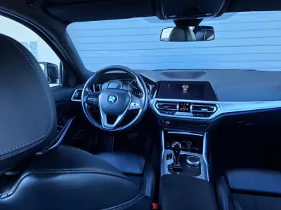 BMW 318 2019 - 28490 EUR, 74597 km - AUTO.MOTO.pt - 74597km - foto 11 de 18