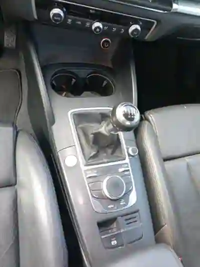 Audi A3 Sportback 2014 - 9900 EUR, 209000 km - AUTO.MOTO.pt - 209000km - foto 10 de 11