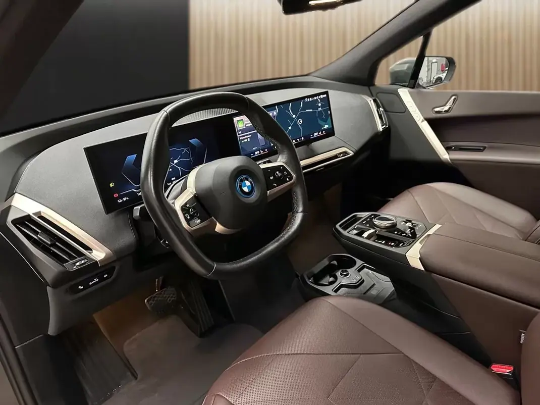 BMW iX 2023 - 53800 EUR, 42000 km - AUTO.MOTO.pt - 42000km - foto 8 de 20