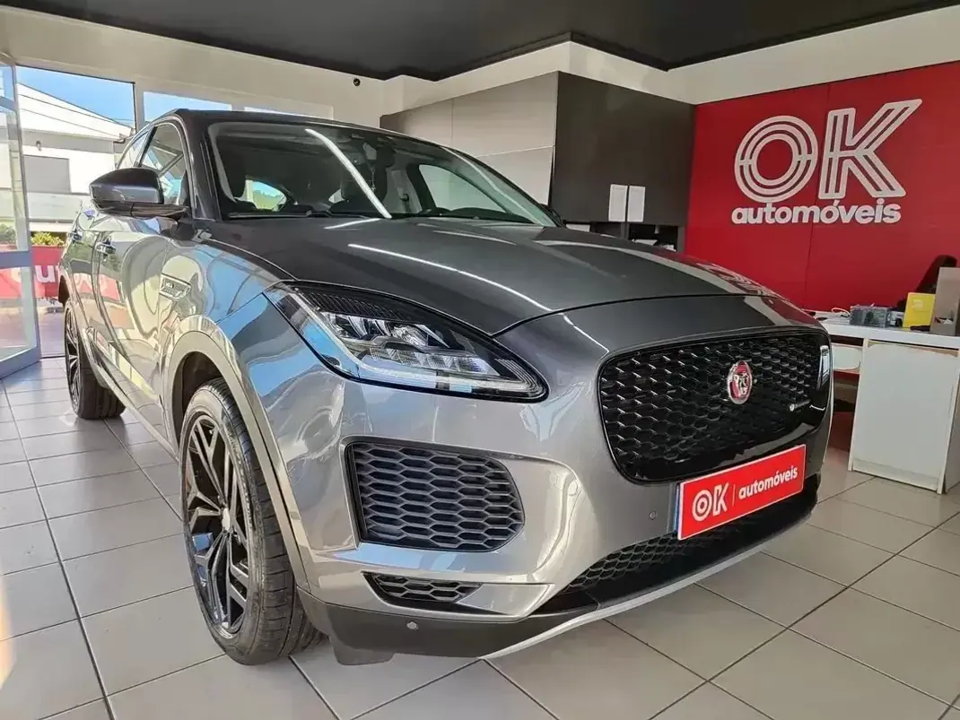 Jaguar E-Pace 2020 - 23950 EUR, 87000 km - AUTO.MOTO.pt - 87000km - foto 1 de 27