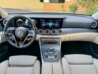 Mercedes-Benz E 300 2020 - 31480 EUR, 125000 km - AUTO.MOTO.pt - 125000km - foto 2 de 15