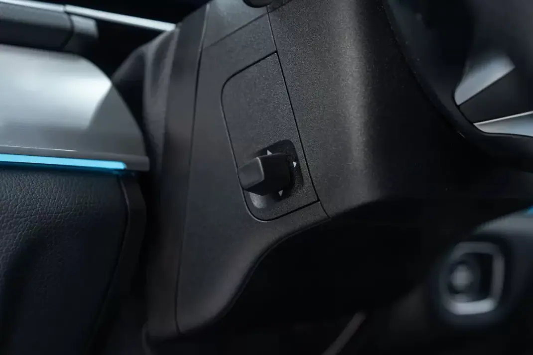 Mercedes-Benz GLE 350 2023 - 81950 EUR, 74000 km - AUTO.MOTO.pt - 74000km - foto 30 de 60