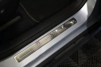 Mercedes-Benz EQE 2025 - 58900 EUR, 25000 km - AUTO.MOTO.pt - 25000km - foto 27 de 42