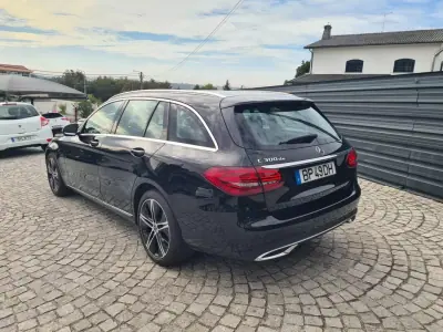 Mercedes-Benz C 300 2020 - 26590 EUR, 103371 km - AUTO.MOTO.pt - 103371km - foto 6 de 22