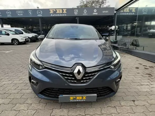 Renault Clio 2022 - 16900 EUR, 75000 km - AUTO.MOTO.pt - 75000km - foto 5 de 12