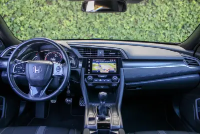 Honda Civic 2019 - 22900 EUR, 75000 km - 75000km - foto 15 de 18