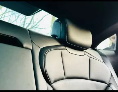 Porsche Taycan 2021 - 53499 EUR, 153620 km - AUTO.MOTO.pt - 153620km - foto 18 de 28