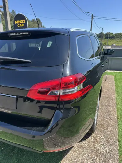 Peugeot 308 SW 2020 - 16000 EUR, 130000 km - AUTO.MOTO.pt - 130000km - foto 15 de 57