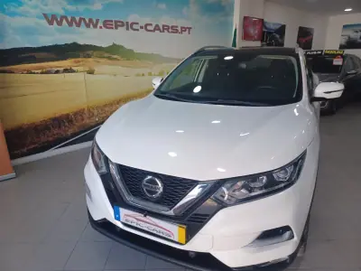Nissan Qashqai 2018 - 17900 EUR, 54008 km - 54008km - foto 3 de 39