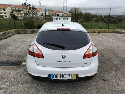 Renault Mégane 1.5 DCI III Hatchback 2013 - 4950 EUR, 317737 km - AUTO.MOTO.pt - 317737km - foto 21 de 50