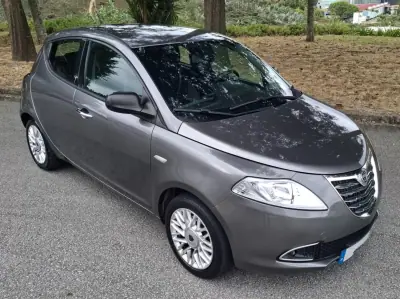 Lancia Ypsilon 2014 - 6950 EUR, 175250 km - 175250km - foto 4 de 11
