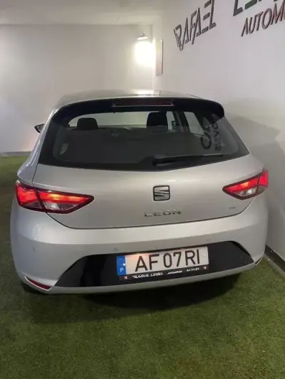 SEAT Leon 2013 - 8500 EUR, 258000 km - AUTO.MOTO.pt - 258000km - foto 7 de 27