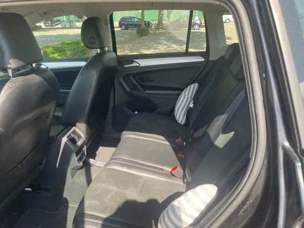 Volkswagen Tiguan 2017 - 17000 EUR, 172000 km - 172000km - foto 9 de 9