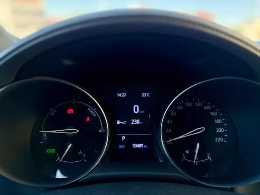 Toyota C-HR 2019 - 23950 EUR, 90000 km - AUTO.MOTO.pt - 90000km - foto 21 de 24