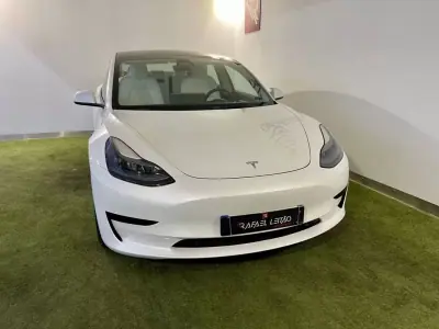 Tesla Model 3 2023 - 29750 EUR, 68000 km - AUTO.MOTO.pt - 68000km - foto 5 de 44