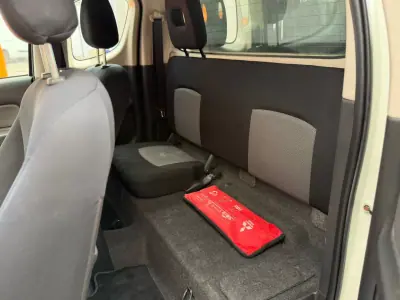 Mitsubishi L200 2.4 DI-D CE 3LUG Club Invite 4WD 2019 - 22900 EUR, 126907 km - AUTO.MOTO.pt - 126907km - foto 16 de 18