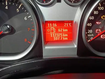 Ford Focus SW 2010 - 5990 EUR, 112000 km - AUTO.MOTO.pt - 112000km - foto 30 de 51