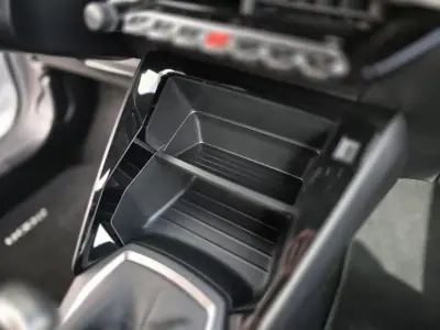 Peugeot 2008 2024 - 18500 EUR, 10965 km - AUTO.MOTO.pt - 10965km - foto 23 de 34