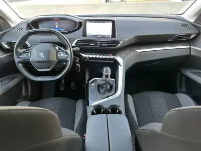 Peugeot 3008 2019 - 13900 EUR, 190000 km - AUTO.MOTO.pt - 190000km - foto 29 de 59