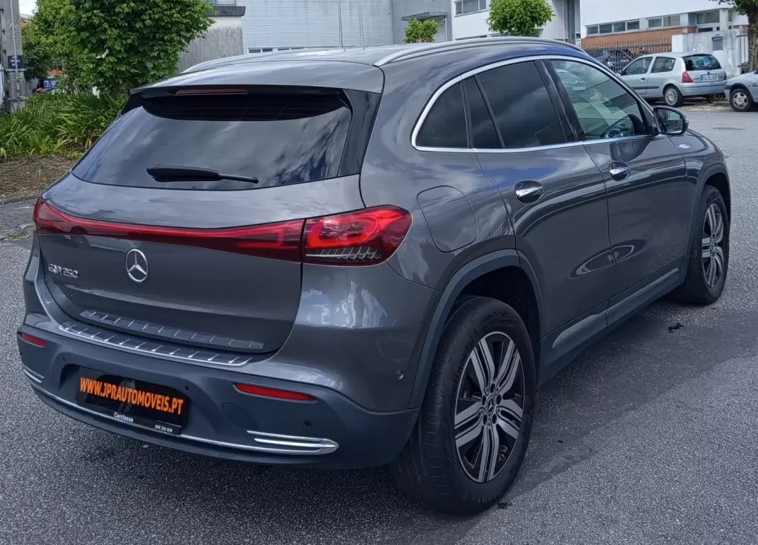 Mercedes-Benz EQA 2021 - 29990 EUR, 32800 km - AUTO.MOTO.pt - 32800km - foto 6 de 25
