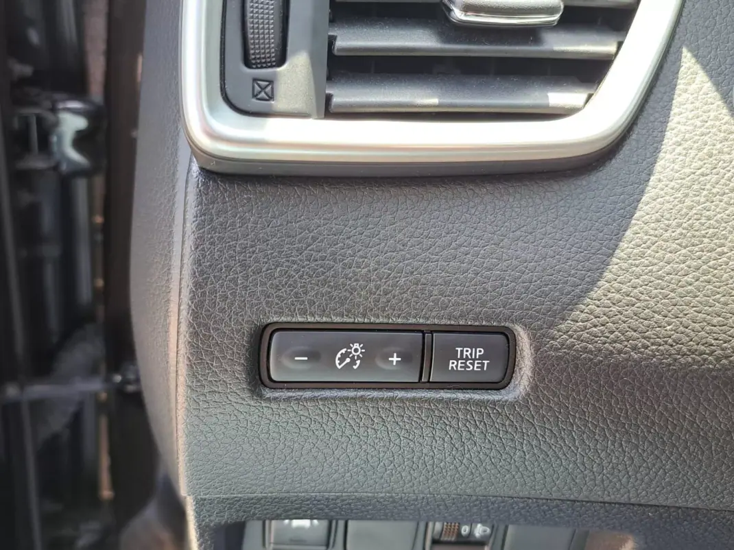 Nissan Qashqai 2019 - 18750 EUR, 92563 km - 92563km - foto 36 de 50