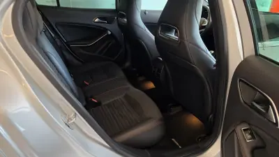 Mercedes-Benz GLA 180 2018 - 24900 EUR, 41570 km - 41570km - foto 47 de 52