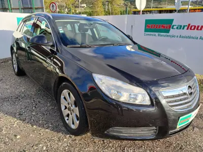 Opel Insignia Sports Tourer 2011 - 7150 EUR, 176528 km - AUTO.MOTO.pt - 176528km - foto 5 de 29