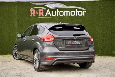 Ford Focus 2018 - 14990 EUR, 104000 km - AUTO.MOTO.pt - 104000km - foto 2 de 29