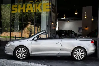 Volkswagen EOS 2006 - 8750 EUR, 272113 km - AUTO.MOTO.pt - 272113km - foto 2 de 30