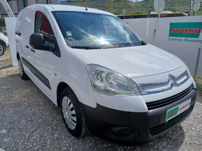 Citroën BERLINGO 1.6 HDI 600 C/AC 2010 - 8750 EUR, 54679 km - AUTO.MOTO.pt - 54679km - foto 4 de 23