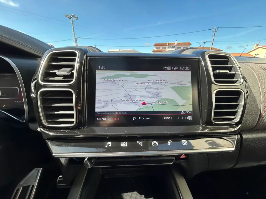 Citroën C5 Aircross 2019 - 18900 EUR, 162000 km - AUTO.MOTO.pt - 162000km - foto 15 de 28