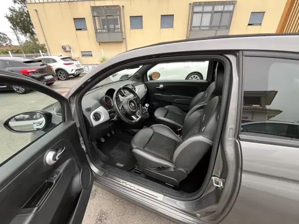 Fiat 500C 2021 - 11250 EUR, 111000 km - AUTO.MOTO.pt - 111000km - foto 23 de 36
