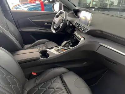 Peugeot 3008 2020 - 18900 EUR, 116429 km - AUTO.MOTO.pt - 116429km - foto 18 de 26
