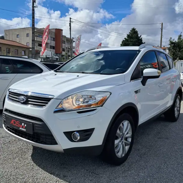 Ford Kuga 2011 - 9250 EUR, 214000 km - 214000km - foto 3 de 13