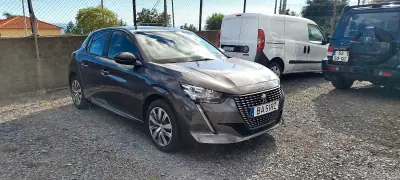 Peugeot 208 2023 - 19250 EUR, 48000 km - AUTO.MOTO.pt - 48000km - foto 3 de 13